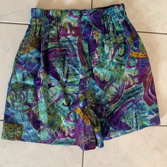 Funky 80's Shorts - Picture 3 of 3